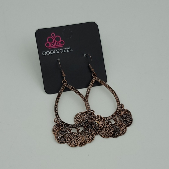 Paparazzi all good in chime dangling Copper earrings - Picture 3 of 4